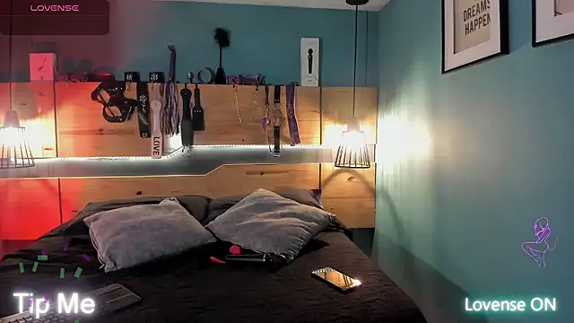 ChloeAllennn online show from November 5, 11:59 am