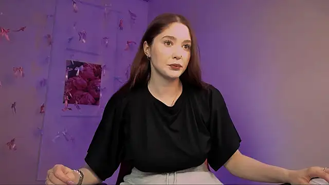 hazel sullivan online show from April 11, 8:29 am