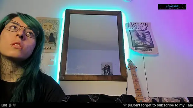 Hisato111 online show from October 17, 12:30 pm