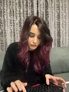 Snapshot of Mazzekyn chatting on October 31, 6:34 pm Mazzekyn online show from October 31, 6:34 pm