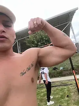 MaxxxSteil online show from February 5, 8:45 pm