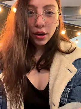 Snapshot of Dirty-Bunnyyy chatting on October 9, 10:25 pm Dirty-Bunnyyy online show from October 9, 10:25 pm