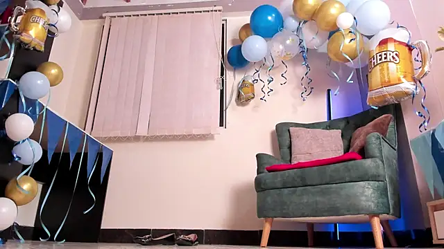 martina soto online show from October 3, 3:00 am