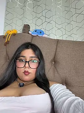 virginbrunette99 online show from May 9, 4:36 am