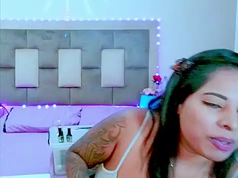 indiantopaz694u online show from April 27, 1:52 pm