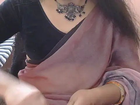 Lovely Manvi online show from January 14, 5:40 pm