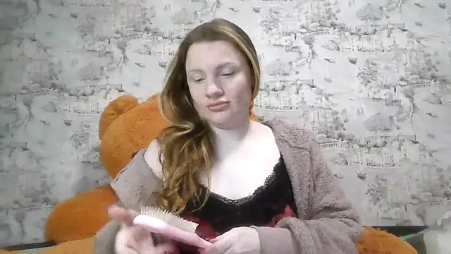 Eveline May online show from February 5, 4:10 pm