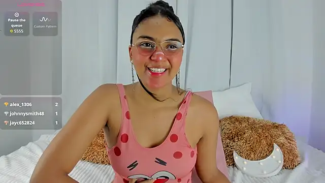 Melodymoore  online show from July 1, 9:47 pm