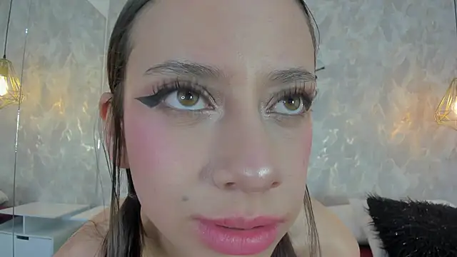 Snapshot of zephyra-angels chatting on September 18, 4:11 am zephyra-angels online show from September 18, 4:11 am