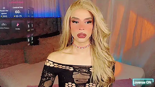 Dalila moan online show from October 19, 12:45 am