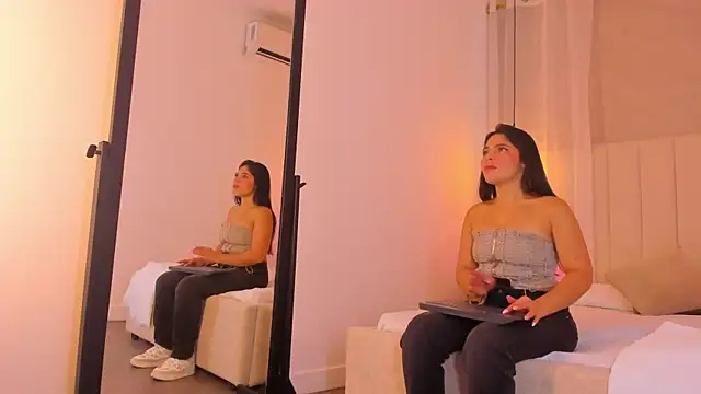 Haily b online show from March 21, 8:14 pm