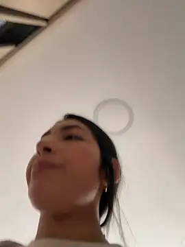 AshleyG 222 online show from June 6, 5:30 pm