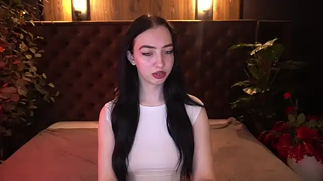 WildKittenX  online show from April 23, 5:59 am