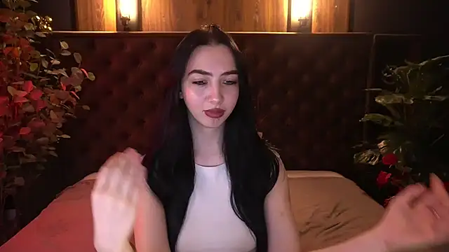 WildKittenX  online show from April 11, 7:45 am