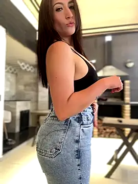 Snapshot of Mila_LS chatting on September 13, 4:15 pm Mila LS online show from September 13, 4:15 pm