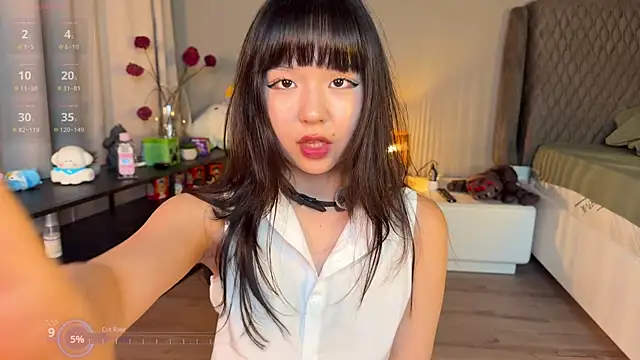 melana love online show from October 18, 4:10 pm