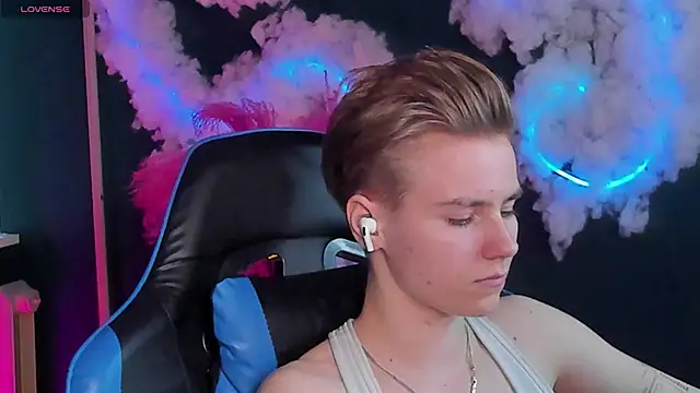 Jean Wilsons online show from April 25, 1:41 pm