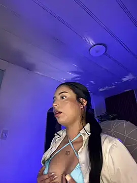 i sabella 25 online show from April 18, 5:43 am