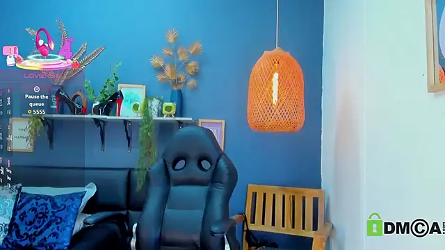 yessila parker online show from April 22, 8:55 am