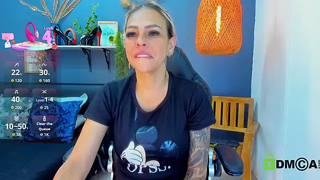 yessila parker online show from April 21, 8:43 am