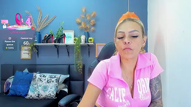 yessila parker online show from June 10, 9:08 am