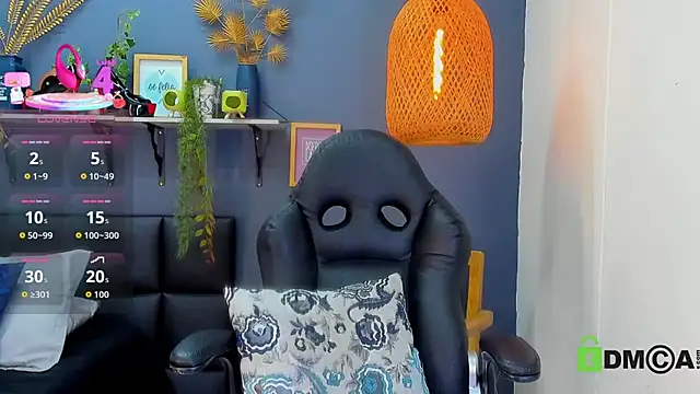 yessila parker online show from April 25, 1:41 pm