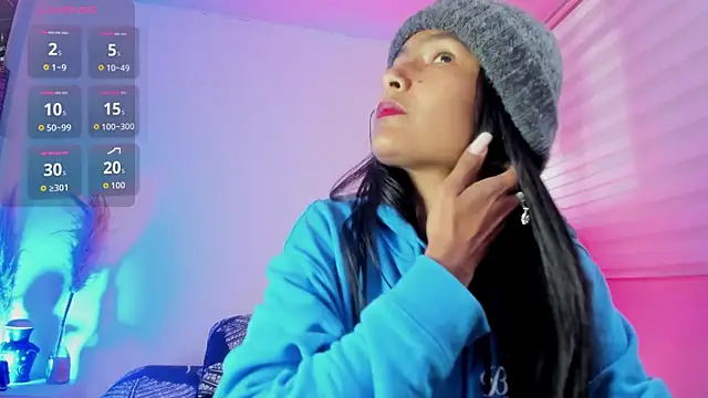 Fernanda liie  online show from April 27, 12:24 pm