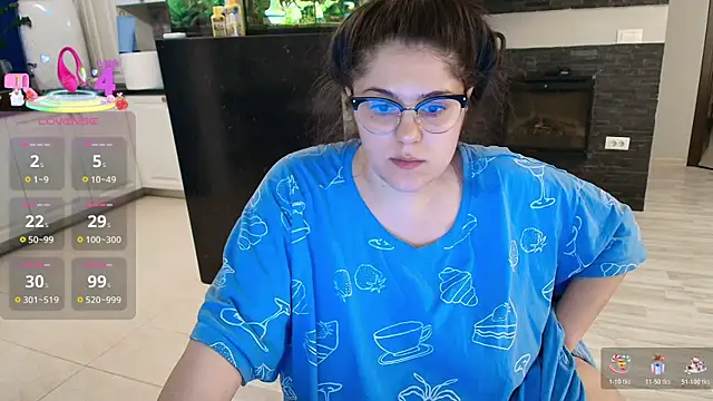 Layla- online show from April 21, 9:38 am