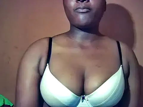 Snapshot of sexyhips2001 chatting on October 18, 11:06 pm sexyhips2001 online show from October 18, 11:06 pm