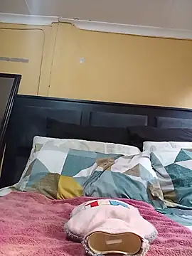 JuicyMilkyTizzy online show from May 21, 7:28 am