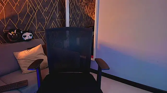 Tahara Romanov online show from September 22, 3:43 pm