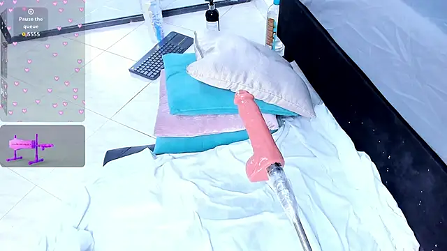 Melissa 23  online show from April 25, 1:41 pm