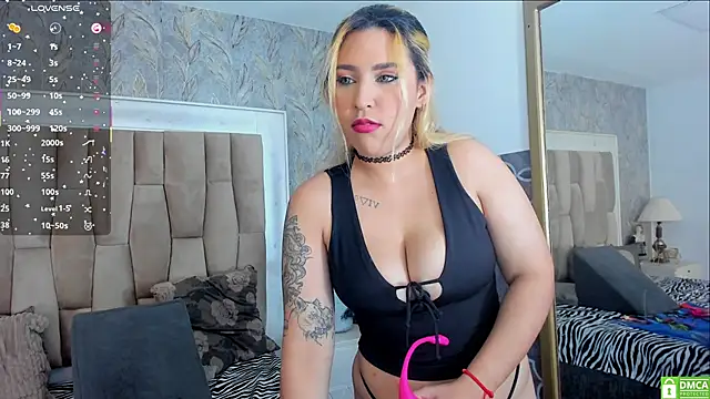 naughty fox girl online show from April 26, 10:40 pm