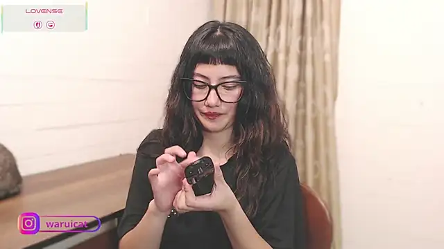 Laury uri online show from March 5, 12:50 am