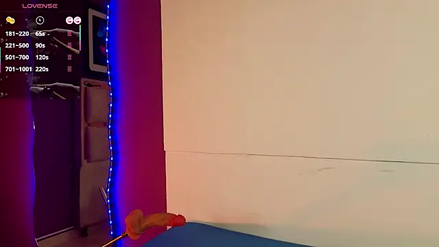 emilyy cooperr online show from April 23, 12:29 pm