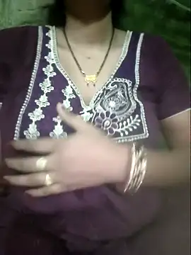 Sexyradha  online show from April 21, 10:50 pm