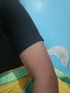 Sexyradha  online show from July 27, 5:21 pm