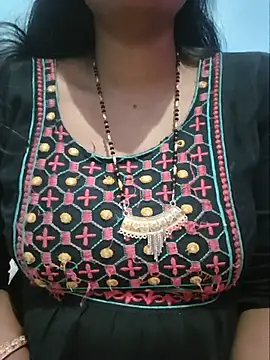 Sexyradha  online show from June 26, 4:41 pm