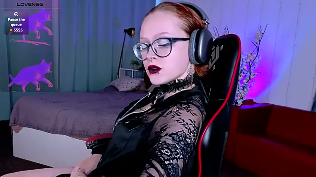 Snapshot of NicoleFlloret chatting on September 9, 1:22 pm NicoleFlloret online show from September 9, 1:22 pm