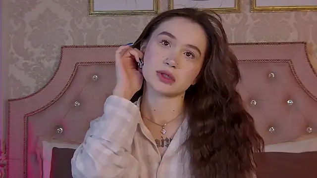 HeatherSweet  online show from December 1, 6:10 pm