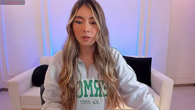 MaddisonCollins online show from May 22, 11:41 am