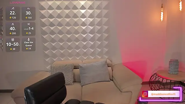 MaddisonCollins online show from December 4, 6:52 pm