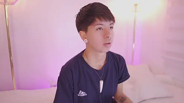 tommy blue online show from February 4, 7:06 pm