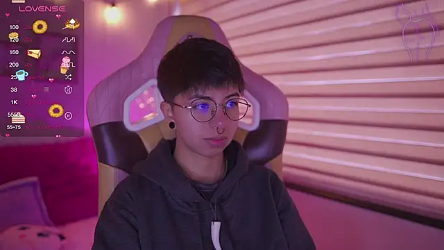 tommy blue online show from April 24, 12:41 pm