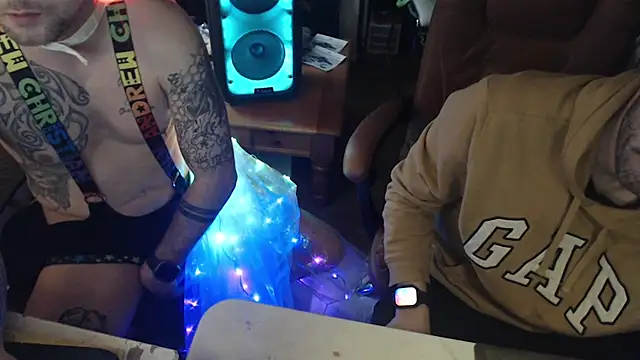 weknowourworth6999 online show from March 26, 9:38 pm