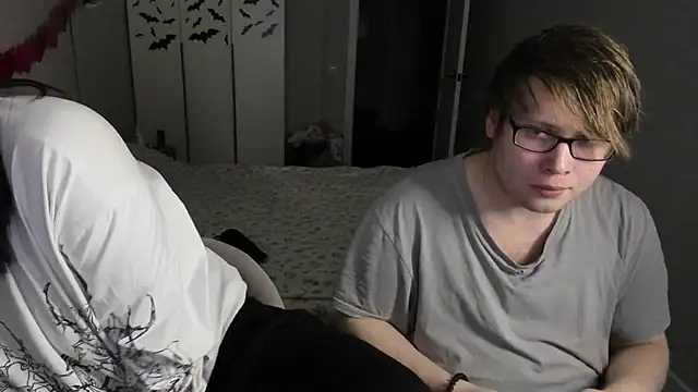 JayMollyy online show from May 1, 8:12 pm