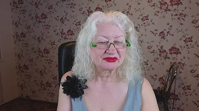 Maya Mayflower online show from December 4, 4:04 am