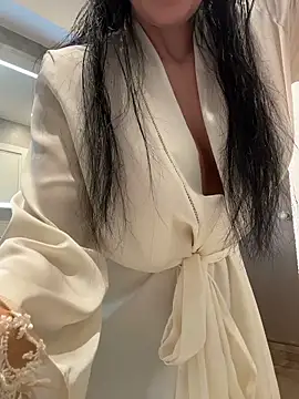 Vanessao1 online show from April 1, 6:36 am