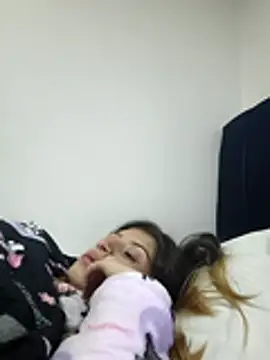 KratosAfroditacs online show from April 26, 3:59 am