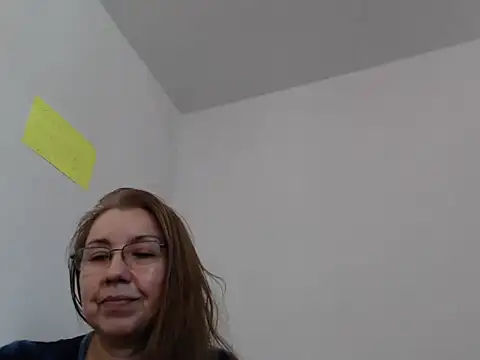 GiaLuvv11 online show from April 25, 4:15 pm